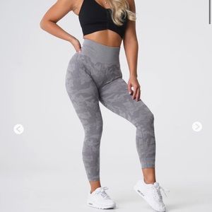 Seamless Grey Camo Pants